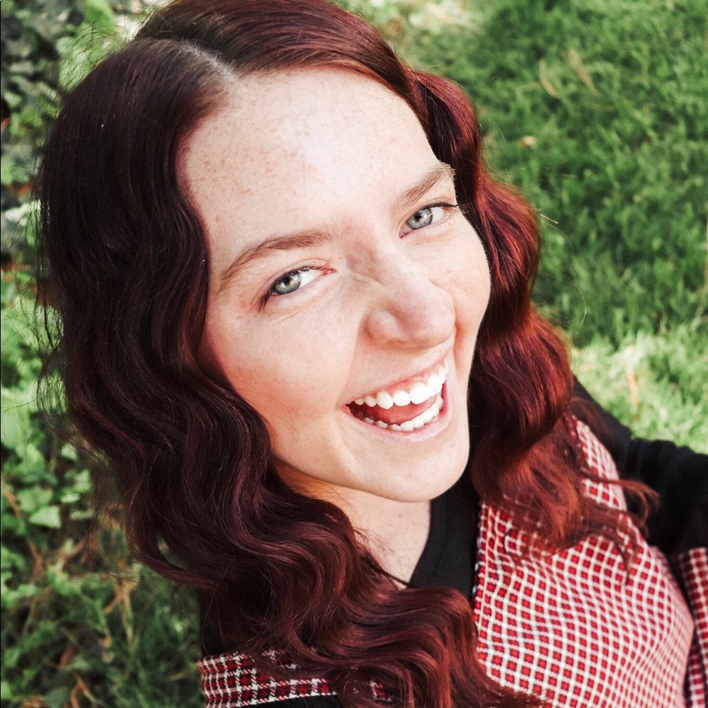 Meet your Posher, Abbey